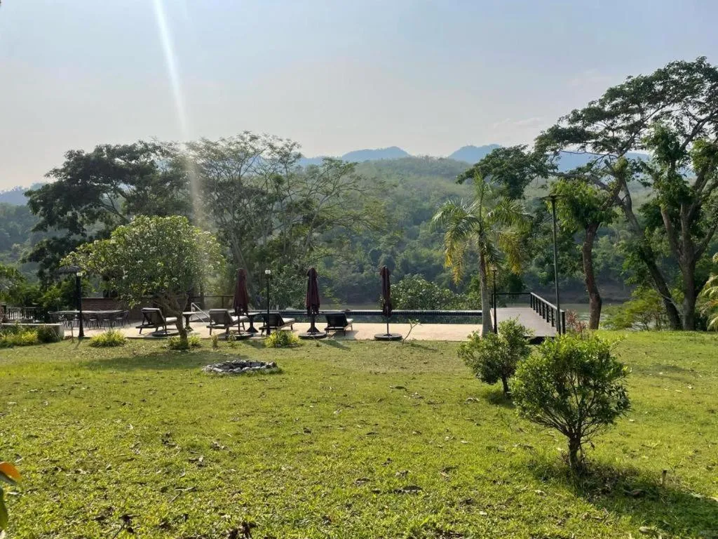 Nam Ou Riverside Resort