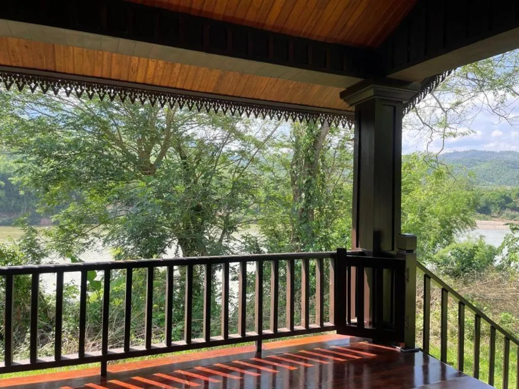 Nam Ou Riverside Resort