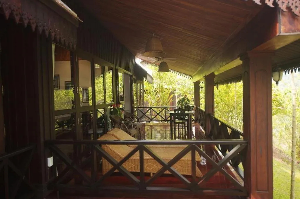 Nam Ou Riverside Resort