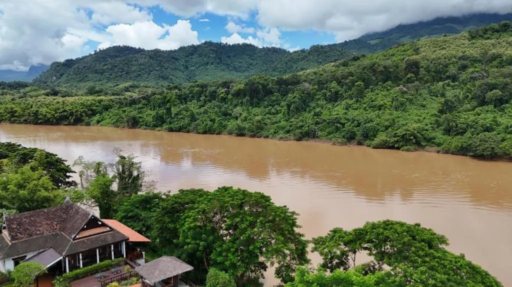 Nam Ou Riverside Resort