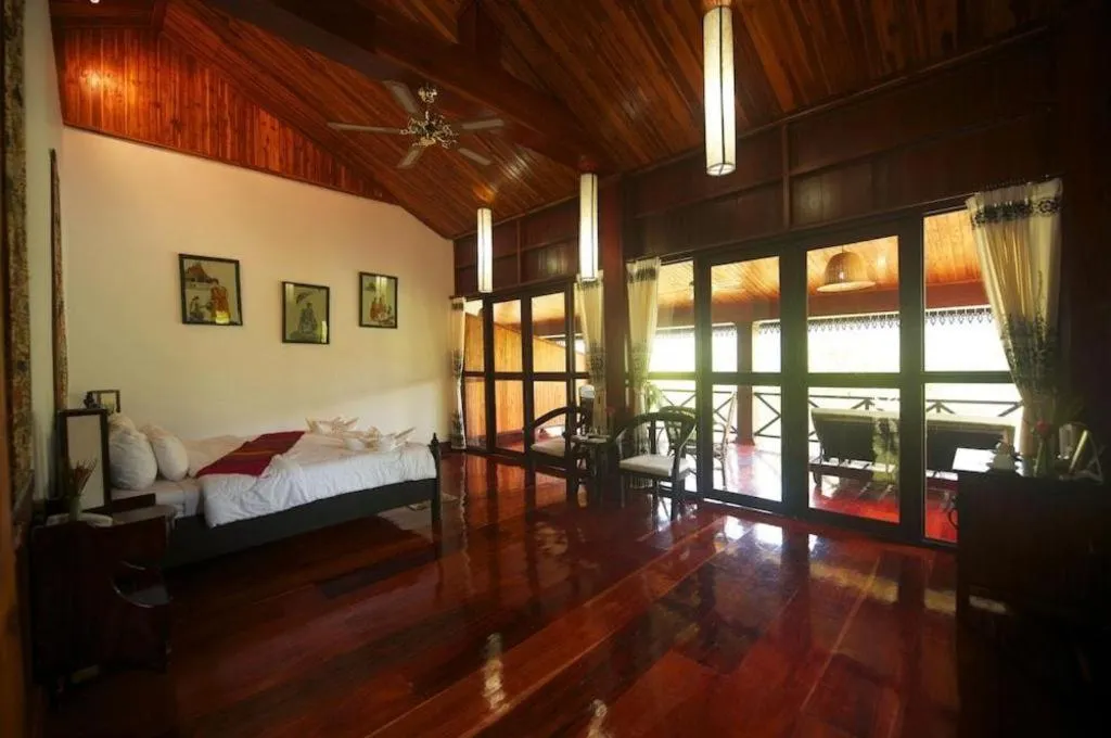 Bed in Nam Ou Riverside Resort