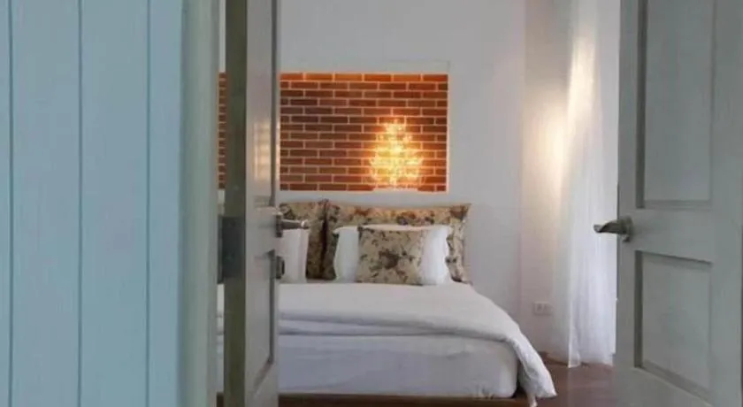 Bed in Baan Hmon-Oon