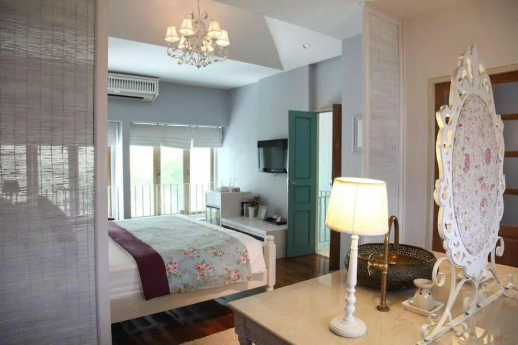 Bed in Baan Hmon-Oon