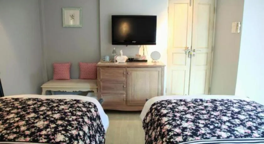 Bed in Baan Hmon-Oon