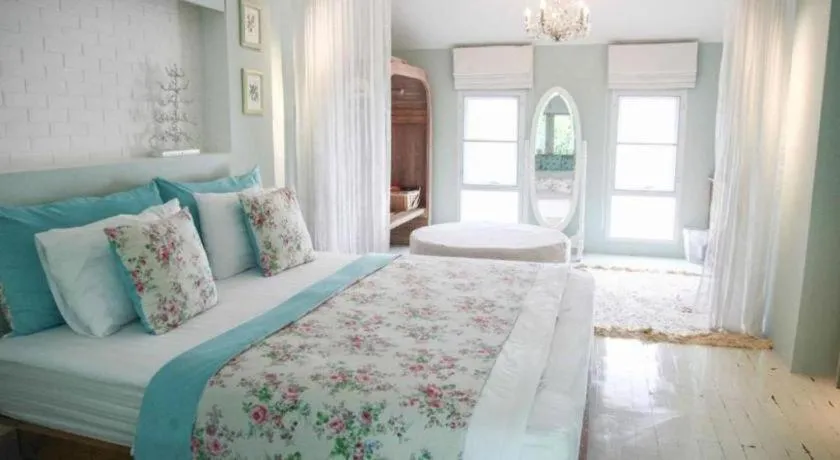 Bed in Baan Hmon-Oon