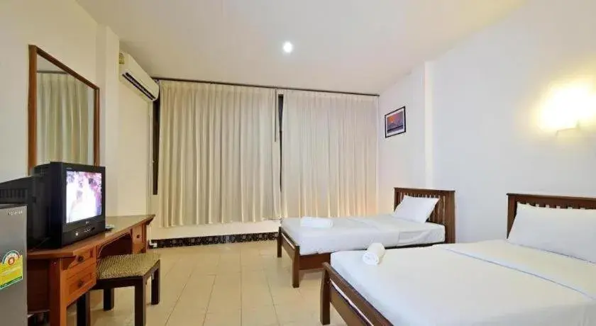 Bed in Krabi Grand Place Hotel Bed in Krabi Grand Place Hotel