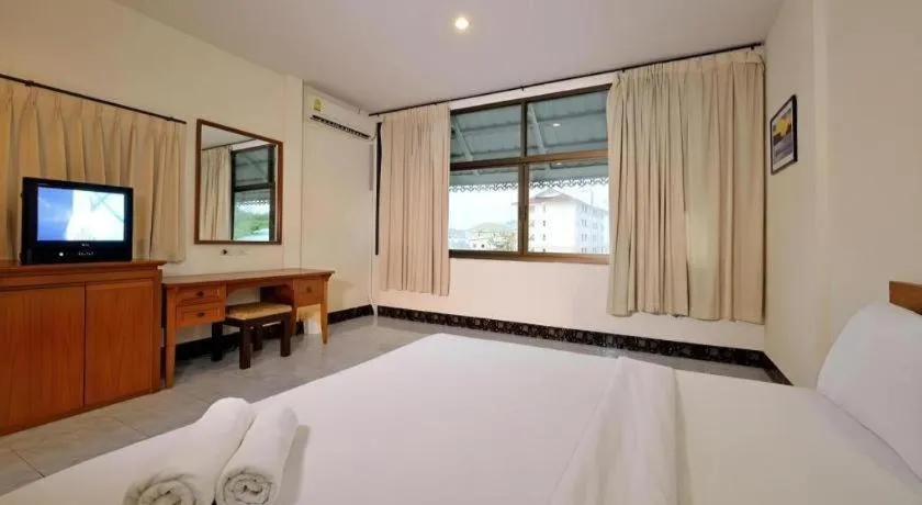 Bed in Krabi Grand Place Hotel