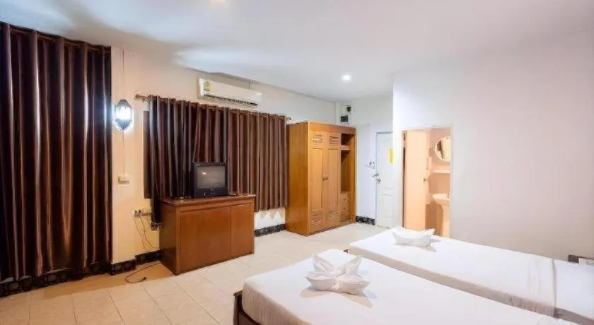 Bed in Krabi Grand Place Hotel