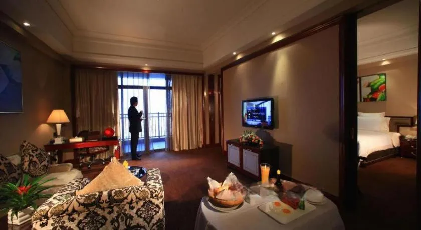 Bed in Babylon Hotel