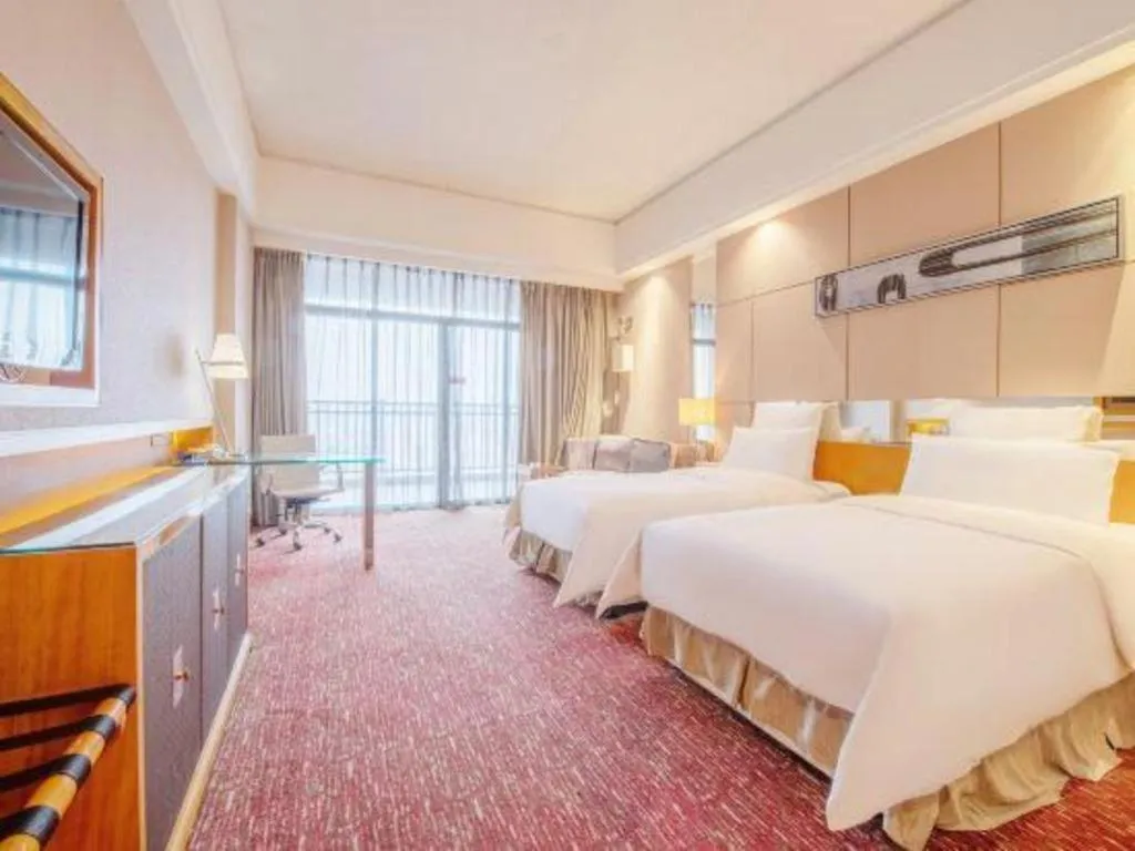 Bed in Babylon Hotel