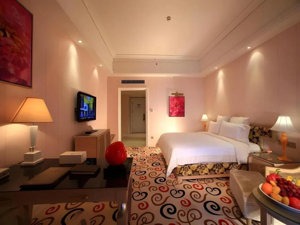 Bed in Babylon Hotel