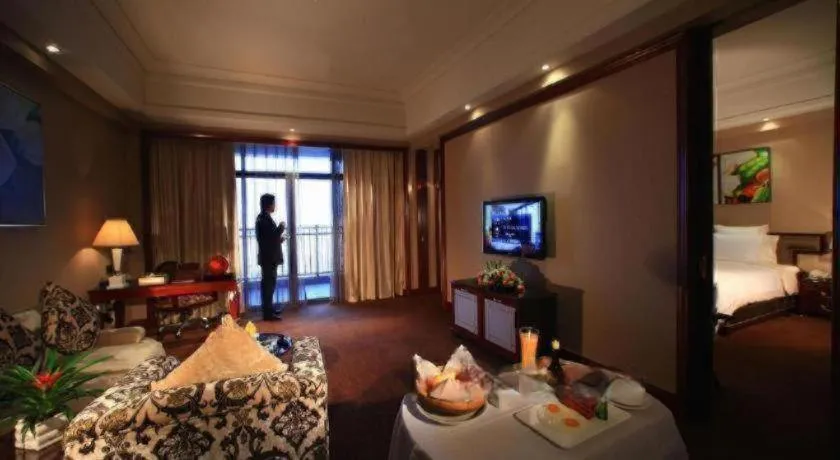 Bed in Babylon Hotel