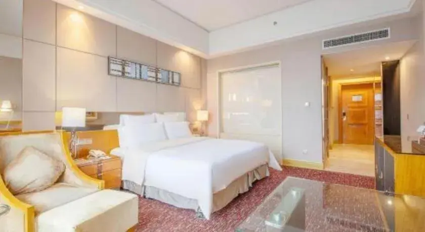 Bed in Babylon Hotel Bed in Babylon Hotel