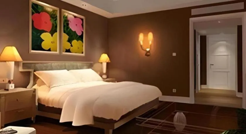 Bed in Babylon Hotel