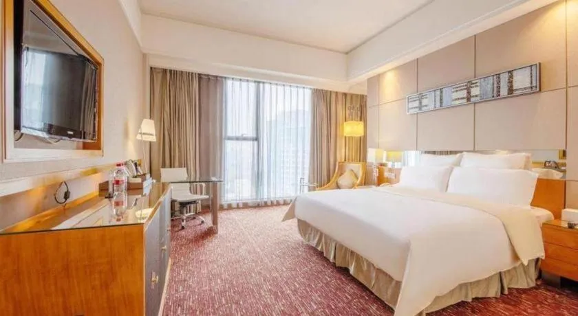 Bed in Babylon Hotel