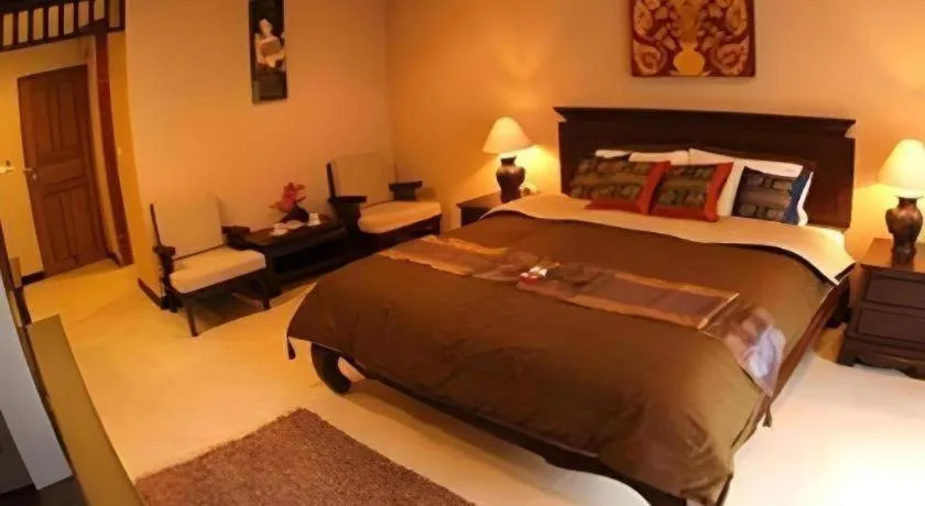 Bed in R-Con Residence