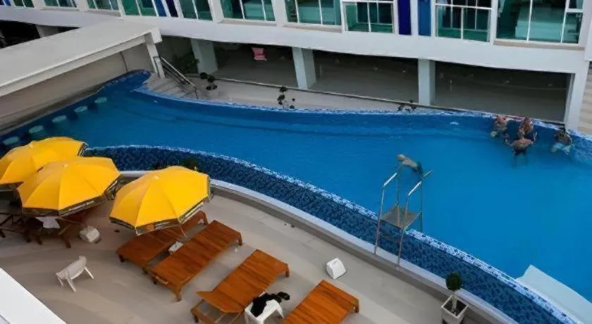 R-Con Blue Ocean Hotel