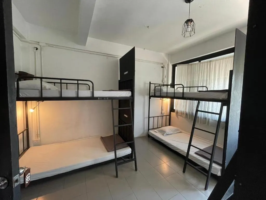 Bed in Chinawat Hotel