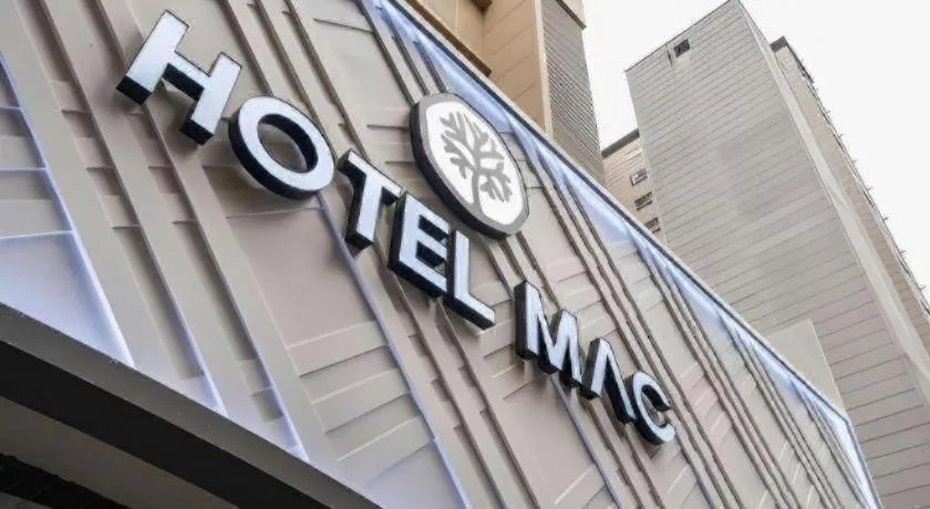Mac Hotel