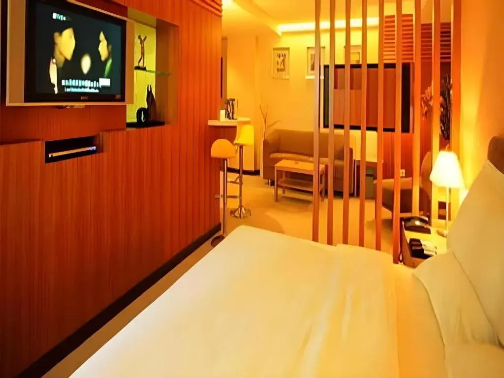 Bed in Wings Hotel Bed in Wings Hotel