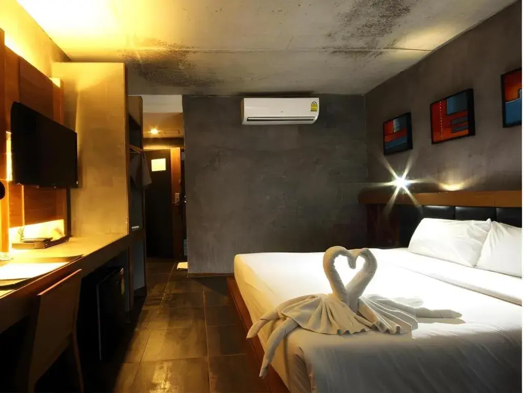 Bed in B2 Bangkok Srinakharin Boutique & Budget Hotel Bed in B2 Bangkok Srinakharin Boutique & Budget Hotel