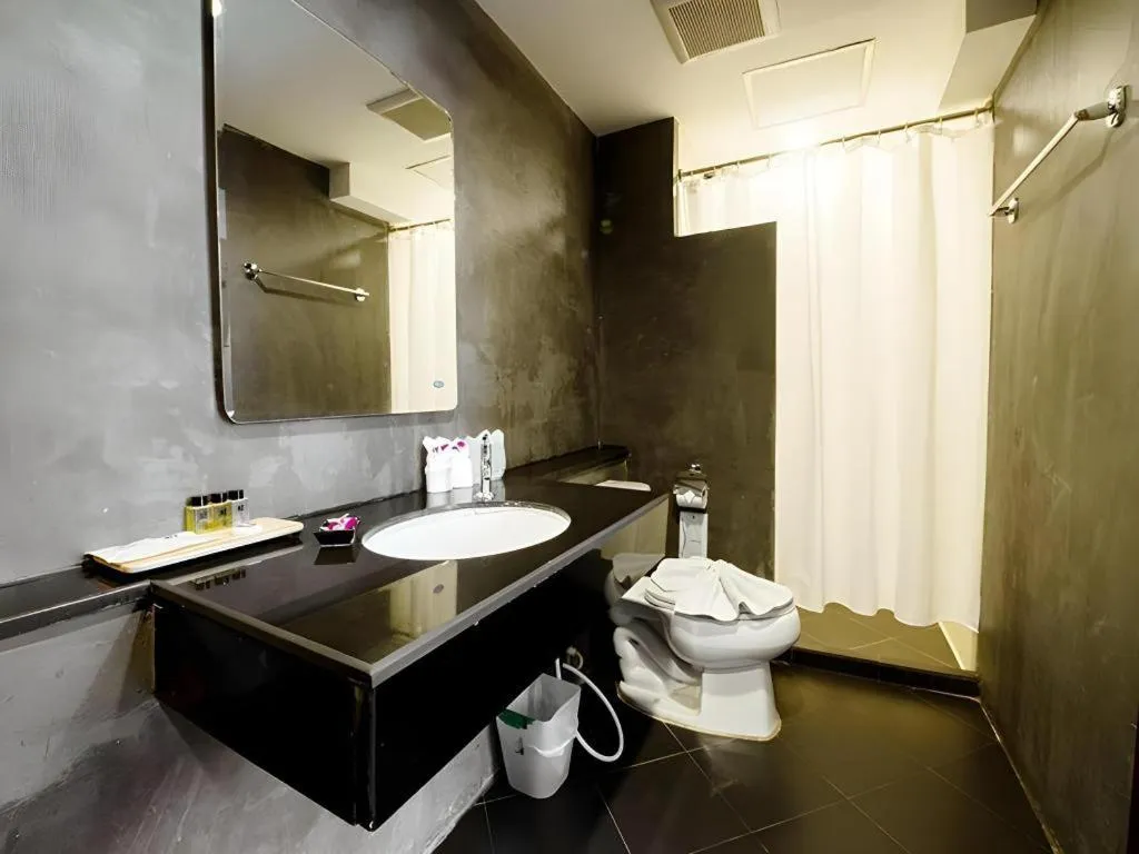 B2 Bangkok Srinakharin Boutique & Budget Hotel