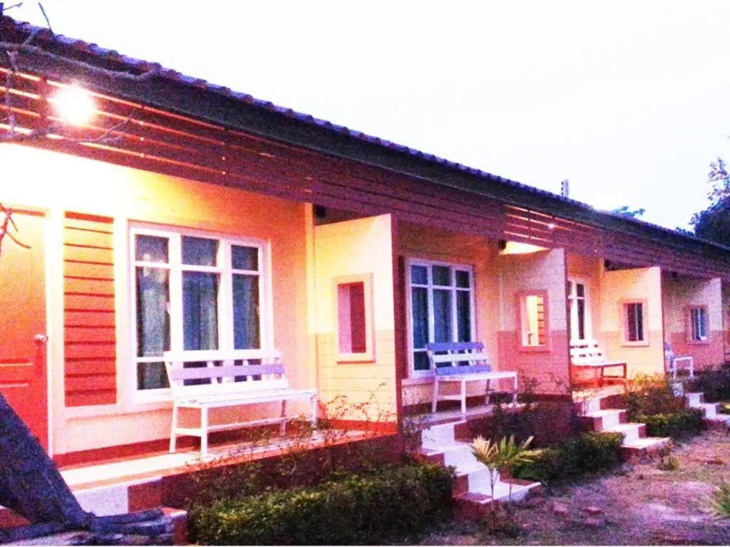 BanRai ChernMa Resort