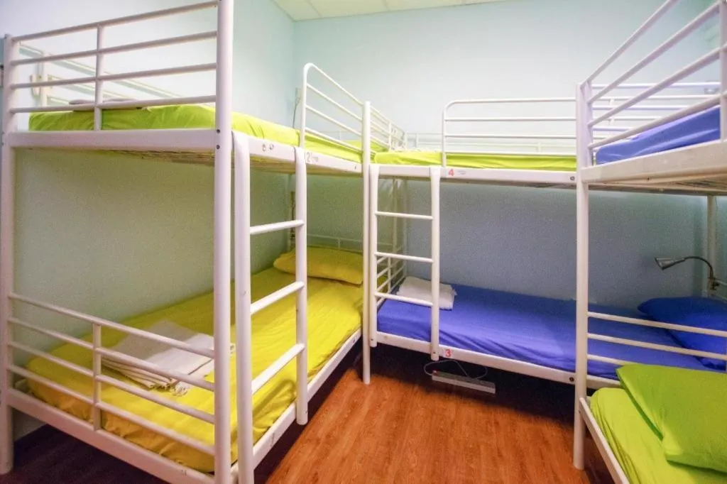 Bed in Vintage Inn @ Clarke Quay