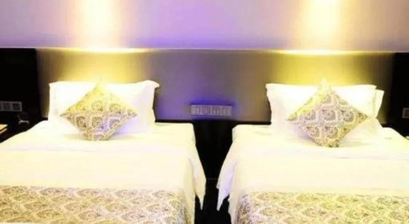 Bed in Chimelong Hotel