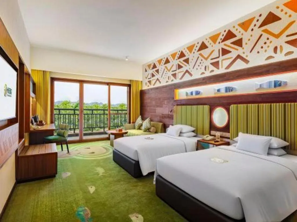 Bed in Chimelong Hotel