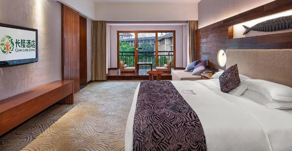 Bed in Chimelong Hotel