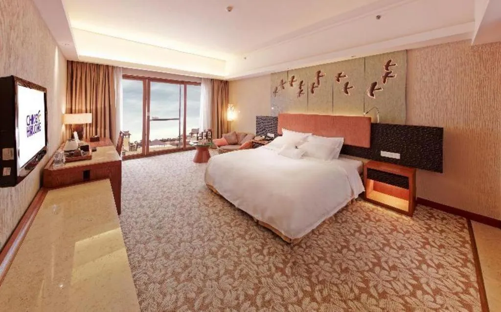 Bed in Chimelong Hotel