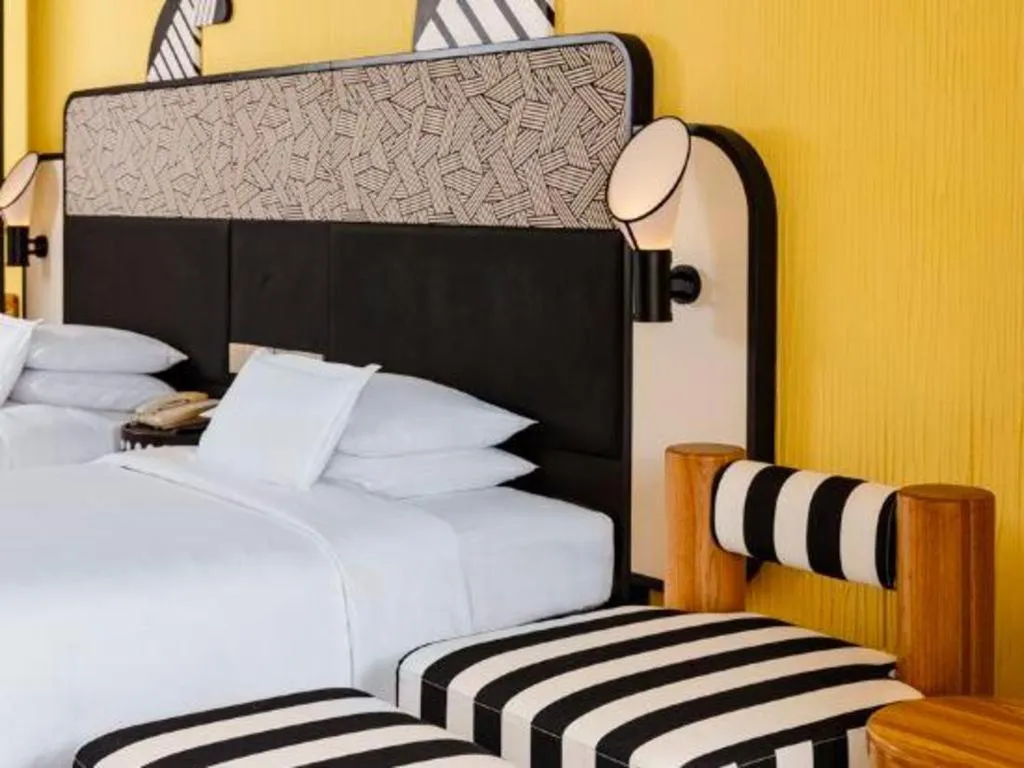 Bed in Chimelong Hotel