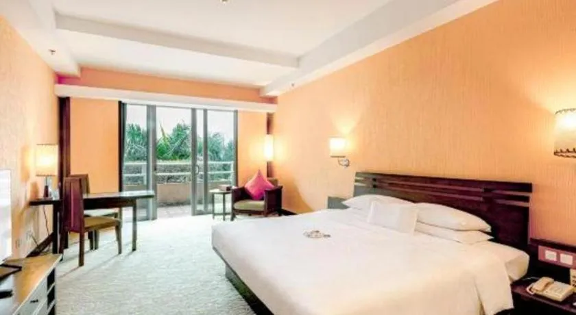 Bed in Chimelong Hotel