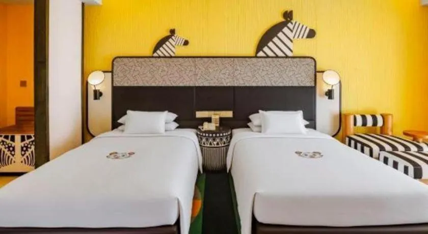 Bed in Chimelong Hotel