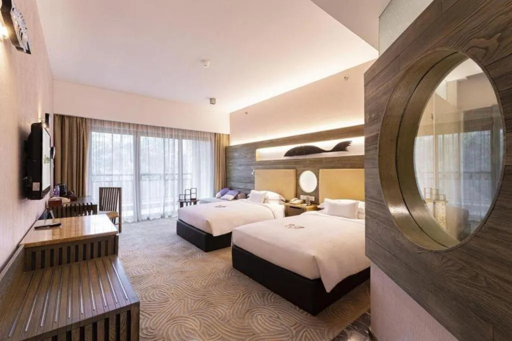 Bed in Chimelong Hotel