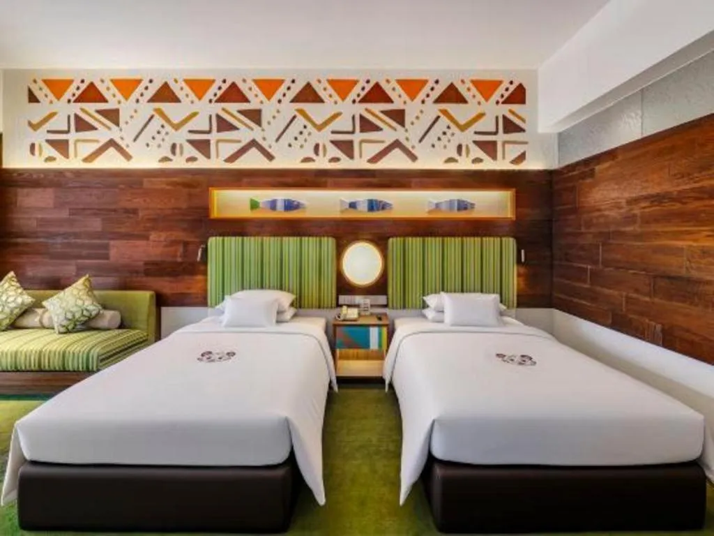 Bed in Chimelong Hotel