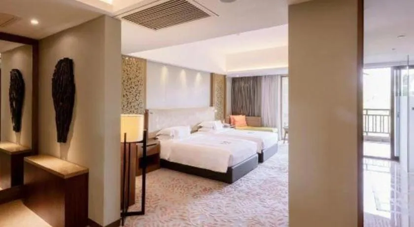 Bed in Chimelong Hotel