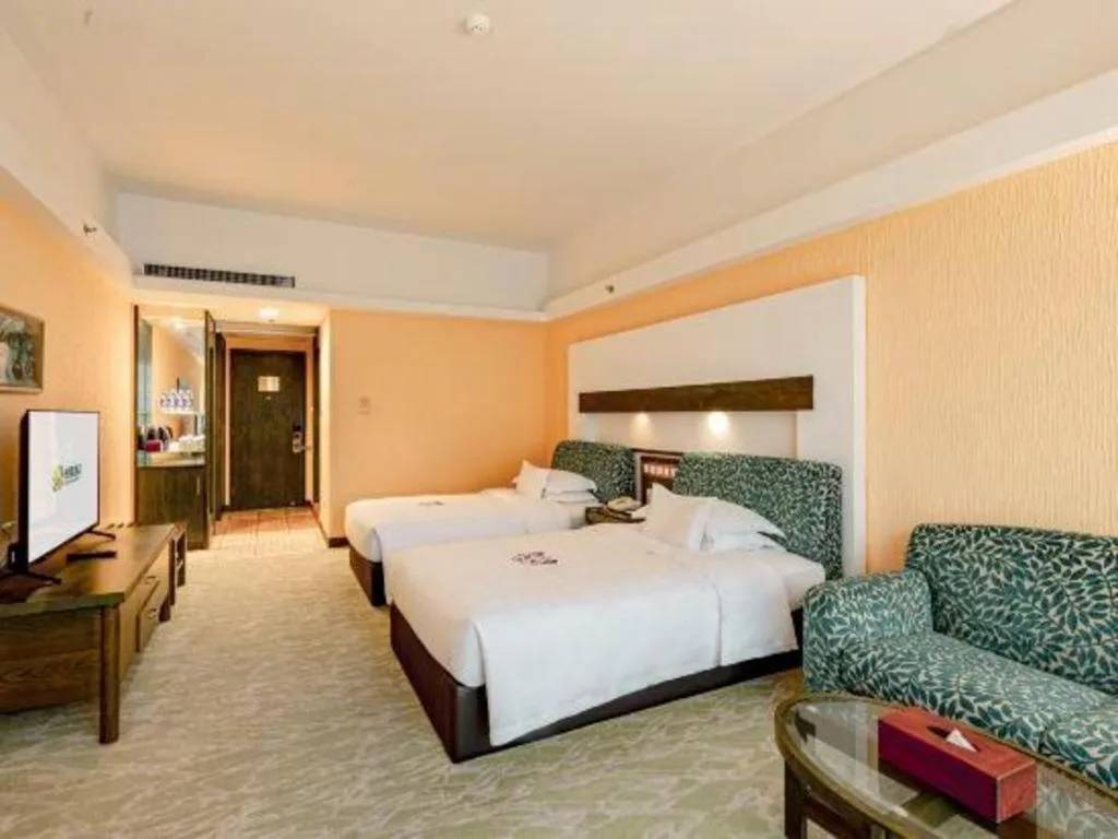 Bed in Chimelong Hotel