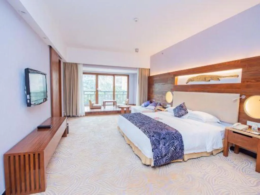 Bed in Chimelong Hotel