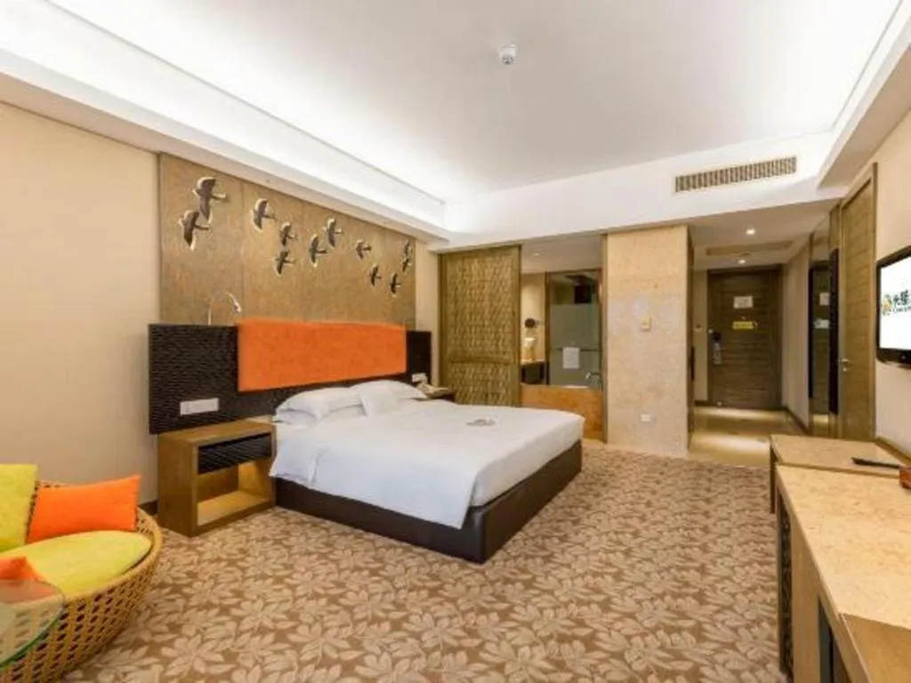 Bed in Chimelong Hotel