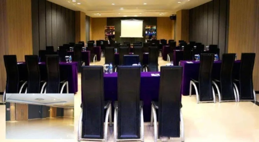 Orchardz Hotel Gajah Mada