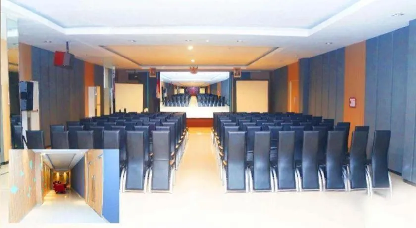 Orchardz Hotel Gajah Mada