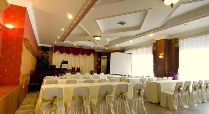 Garuda Hotel Pontianak Garuda Hotel Pontianak