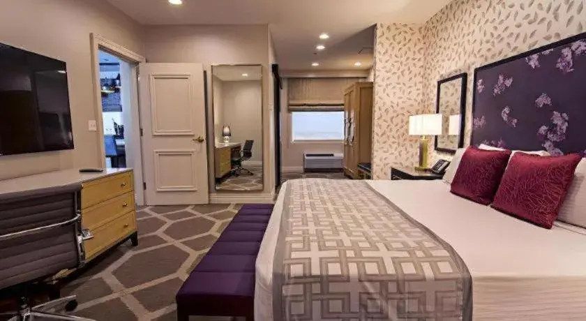 Bed in Orleans Hotel and Casino Bed in Orleans Hotel and Casino