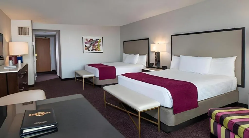 Bed in Suncoast Hotel and Casino