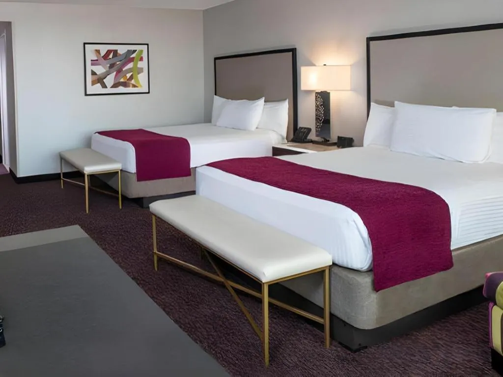 Bed in Suncoast Hotel and Casino