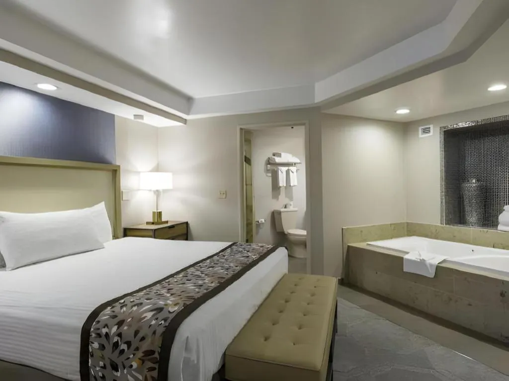 Bed in Sam's Town Hotel and Gambling Hall