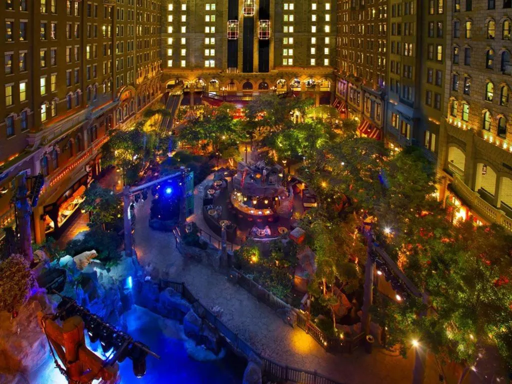 Sam's Town Hotel and Gambling Hall