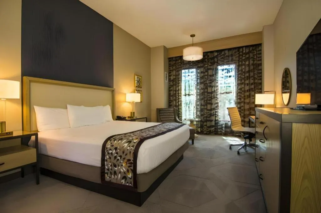 Bed in Sam's Town Hotel and Gambling Hall